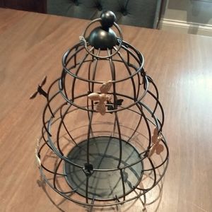 Metal lantern with bee detail